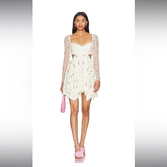 Revolve white dress - flower details - Picture 3 of 5